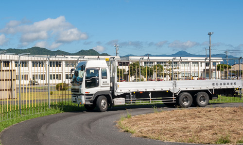 大型自動車